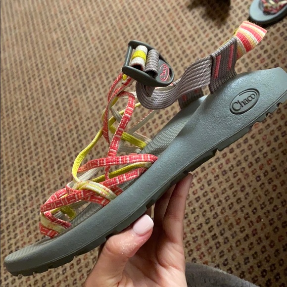 chaos size 9 - Picture 2 of 5